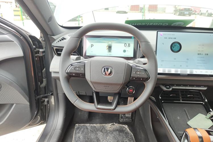 Used CHANGAN UNI-V 2025 Model Third-Generation 2.0T Dynamic Edition Steering Wheel