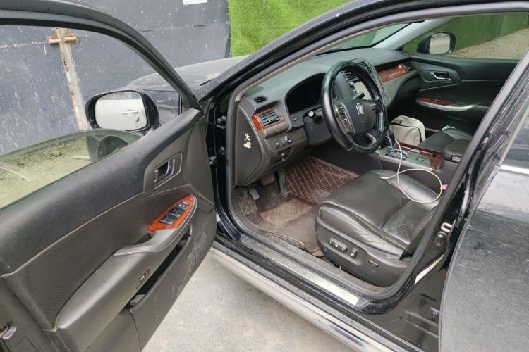 Used Toyota Crown 2012 2.5L Royal Leather Edition
