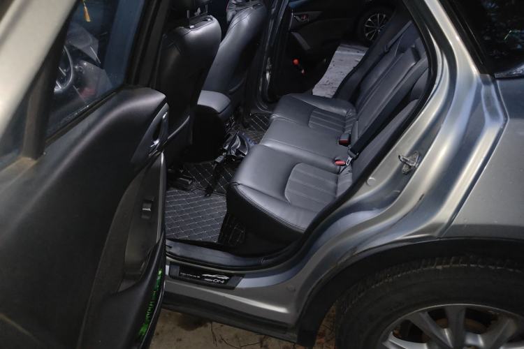 Used Mazda CX-4 2018 2.0L Automatic Two-Wheel Drive Blue Sky Dynamic Version China V Standard Left Rear Seat