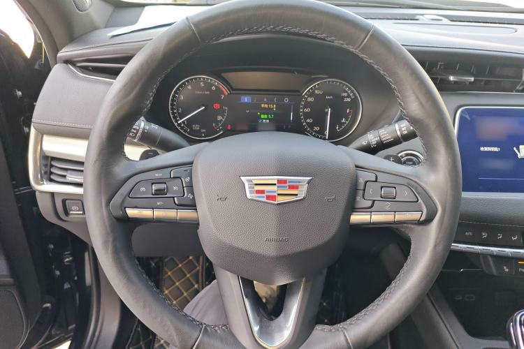 Used Cadillac XT4 2022 28T Two-Wheel-Drive Luxury Version
