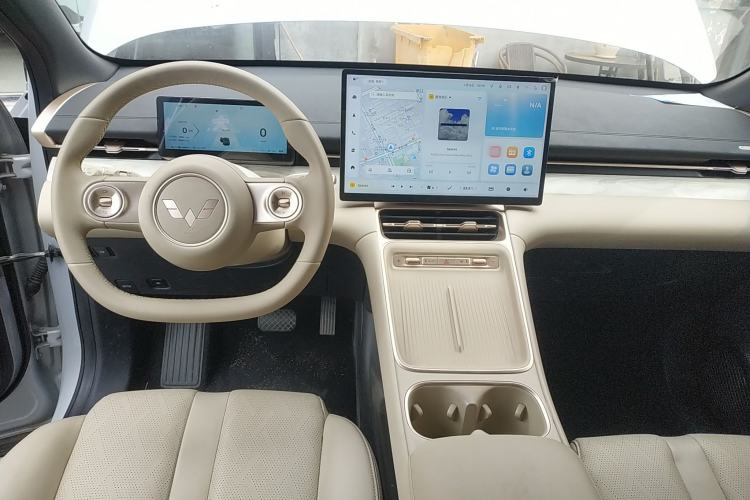 Used Wuling Xingguang S 2024 130km Flagship Version Center Console