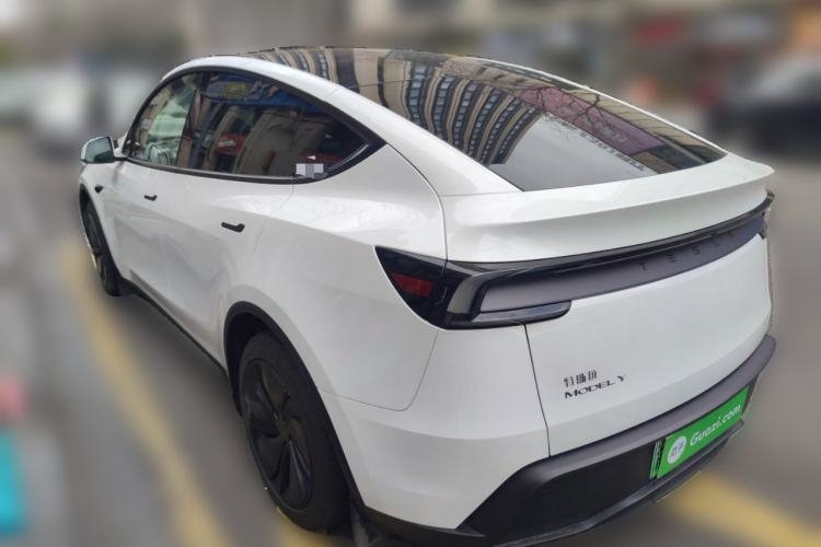 Used Tesla Model Y 2025 Rear-Wheel-Drive Version
