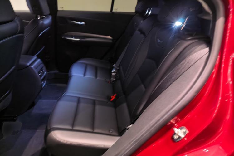 Used Cadillac XT4 2024 28T Two-Wheel-Drive Luxury Version Left Rear Seat