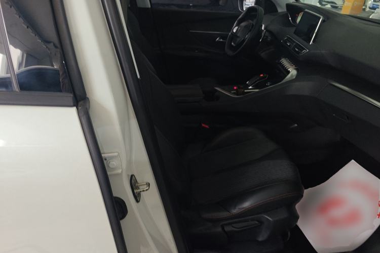 Used Peugeot 5008 2017 350THP 7-Seater Elite Edition
