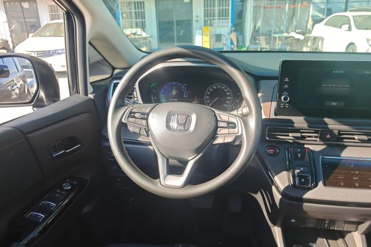 Used Honda Odyssey 2024 2.0L eHEV Sharp & Smart Edition