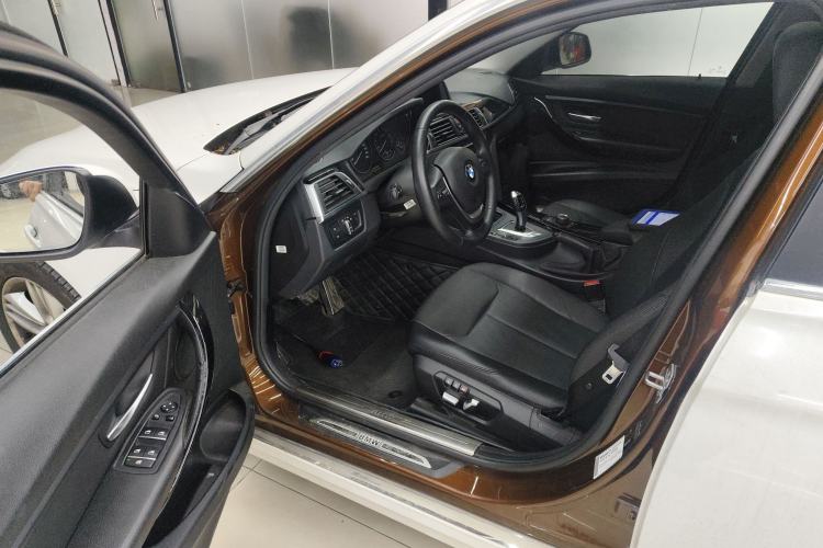 Used BMW 3 Series 2017 320Li Fashion Model
