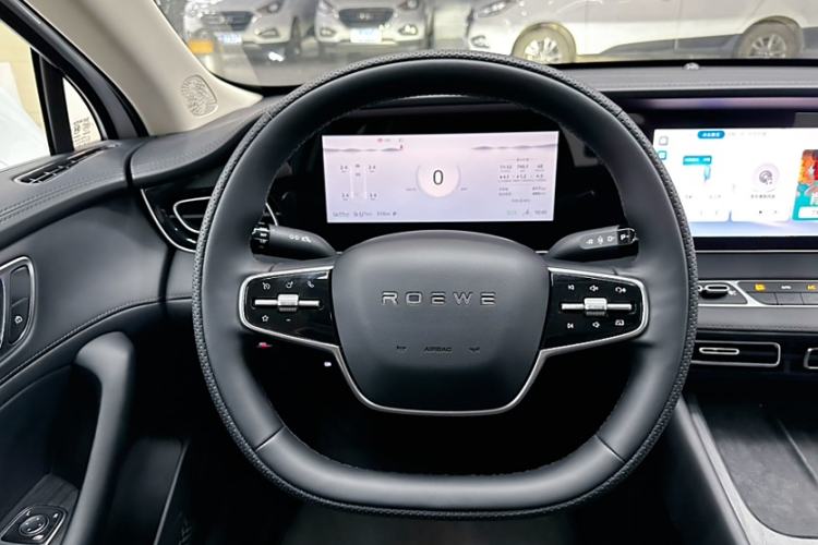 Used Roewe D7 2023 DMH 125km Superior Edition
