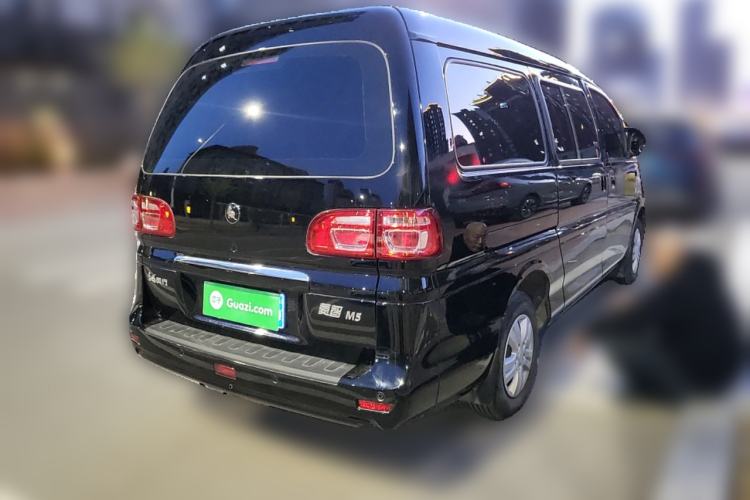 Used FORTHING Lingzhi 2023 M5L 1.6L Comfort 9-Seater Exterior 5