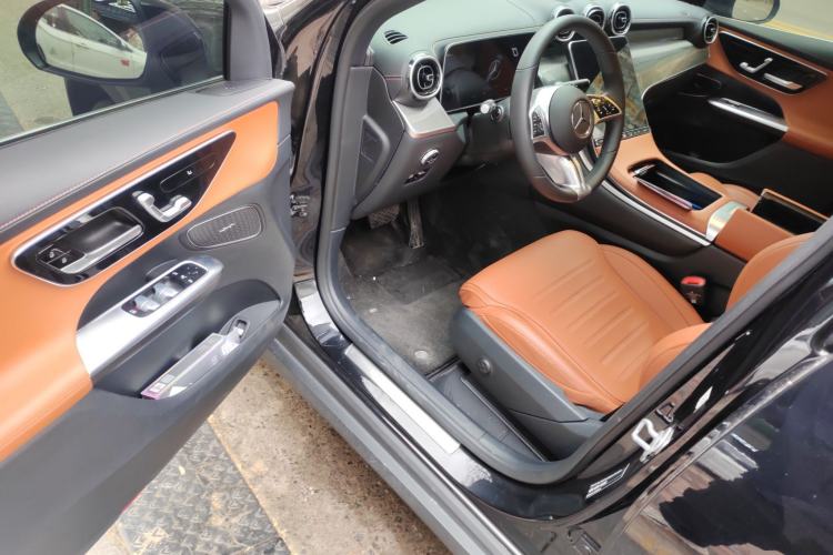 Used Mercedes-Benz GLC 2025 GLC 260 L 4MATIC Dynamic Edition