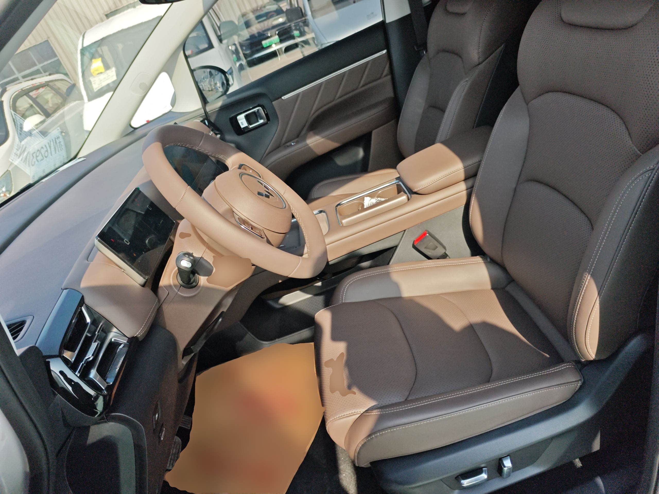 المقاعد الأمامية داخل السيارة