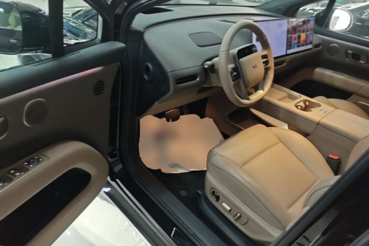 Used Li Auto i6 2025 Model Two-Wheel-Drive Standard Type Driver Seat