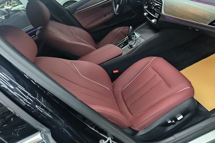 Used BMW 5 Series 2022 Second Facelift 530Li Leading Edition M Sport Package
