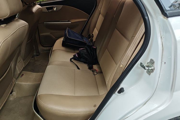 Used Buick Excelle 2013 1.5L Automatic Classic Model Left Rear Seat