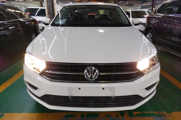 Used Volkswagen Bora 2017 1.6L Automatic Fashion Model Front