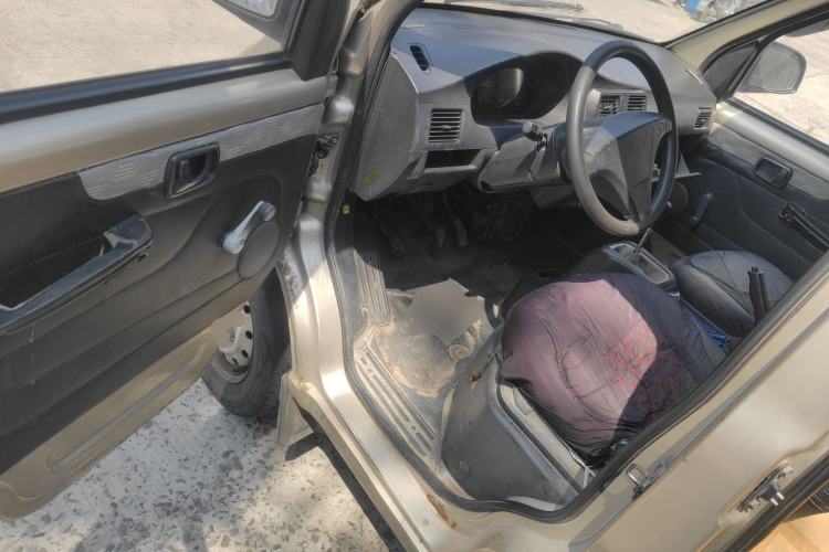 Used Wuling Rongguang 2012 1.5L Extended Basic Version Driver Seat