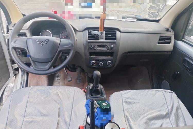 Used Wuling Rongguang S 2021 1.2L Base Model 7-Seater LSI