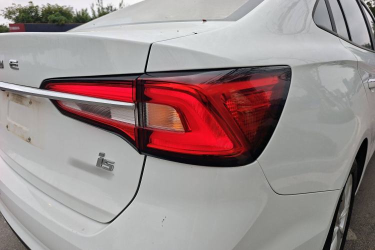 Used Roewe i5 2020 1.5L Manual 4G Connect Luxury Edition