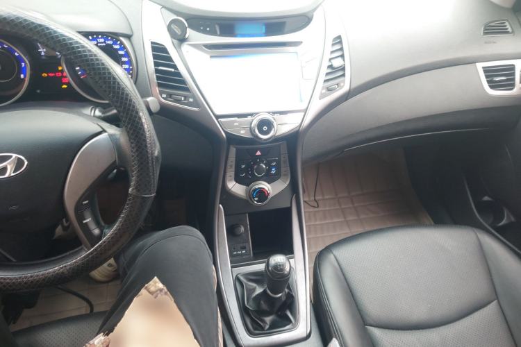 Used Hyundai Elantra (5th Generation / Langdong) 2012 1.6L Manual Fashion Edition
