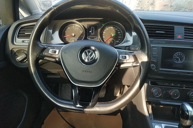 Used Volkswagen Golf 2017 230TSI Automatic Comfort Edition – Celebrating Milestone of One Million Units