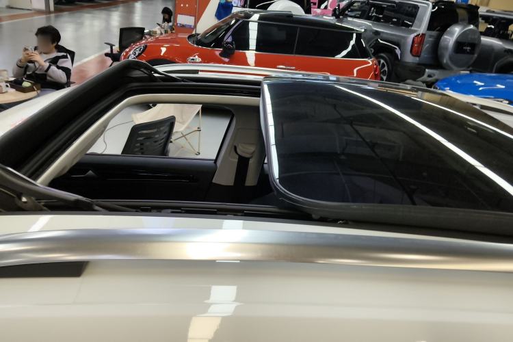 Used Volkswagen T-ROC 2021 280TSI DSG Two-Wheel Drive Comfort Connect Edition Roof