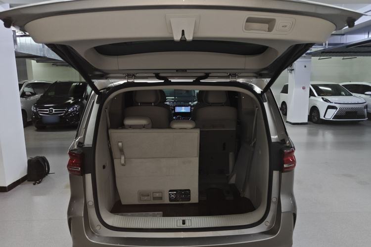 Used Roewe iMAX8 2023 400TGI Comfort Edition