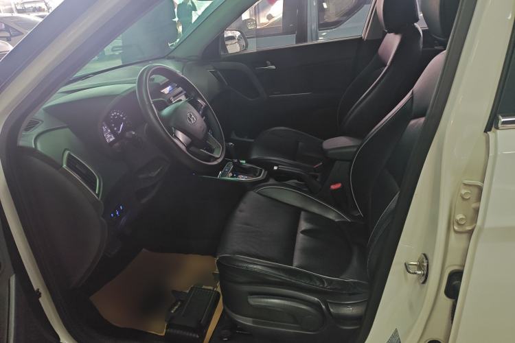 Used Hyundai ix25 2015 1.6L Automatic Two-Wheel Drive Smart GLS Trim
