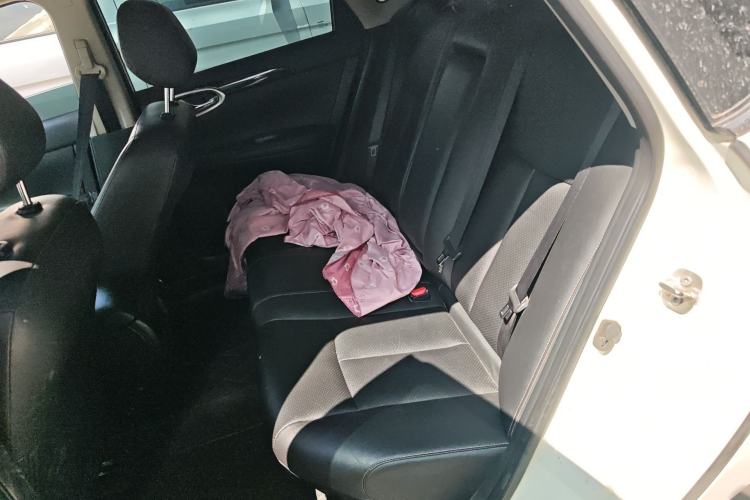 Used Nissan Sylphy 2019 Classic 1.6XL CVT Luxury Edition Left Rear Seat