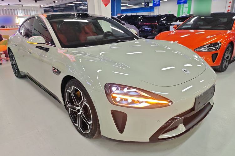 Used Xiaomi Auto SU7 2024 Four-Wheel Drive Ultra-Long Range Advanced Intelligent Driving Max Edition
