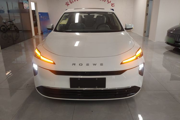 Used Roewe D6 2025 450 km Premium Edition Front