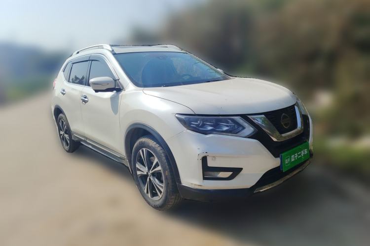 Used Nissan X-Trail 2020 2.5L XL ITS CVT 4WD Deluxe Navigation Edition Front Right 45 Deg
