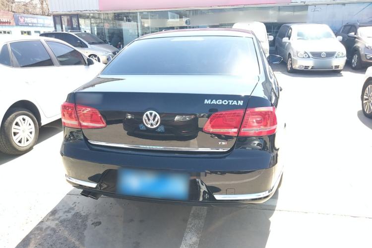 Used Volkswagen Magotan 2015 1.8TSI Prestige Model Rear