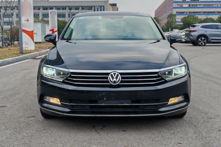 Used Volkswagen Magotan 2018 Facelift 380TSI DSG Luxury Version
