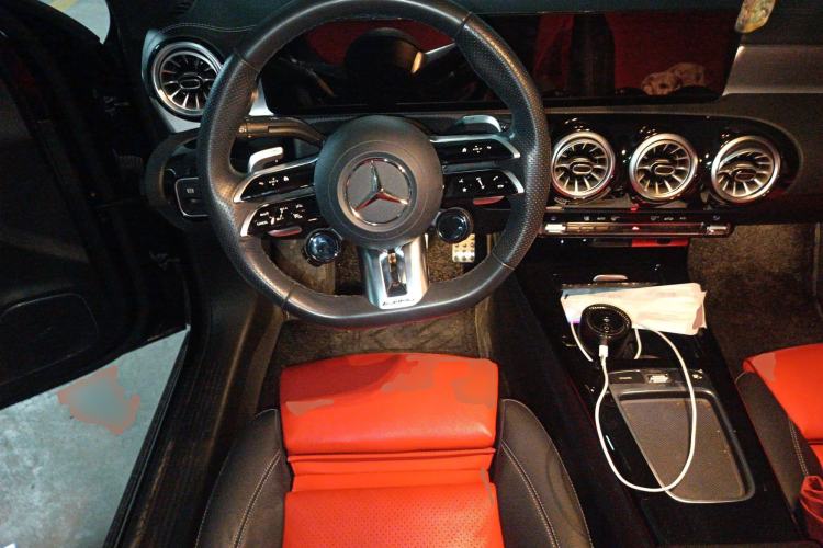 Used Mercedes-Benz A AMG 2024 Facelift AMG A 35 L 4MATIC Steering Wheel