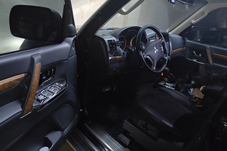 Used Mitsubishi Pajero 2019 3.0L Automatic Standard Edition