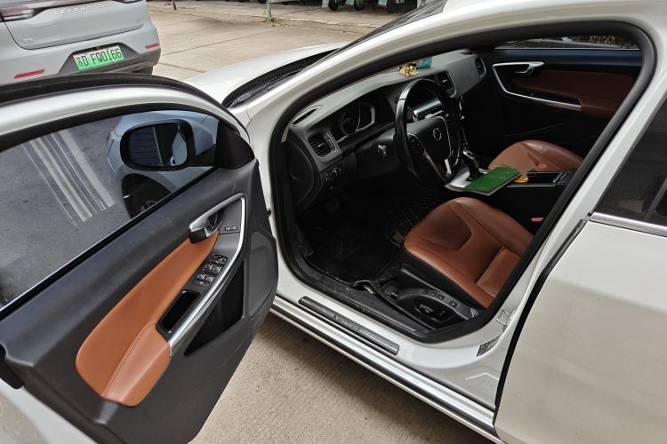 Used Volvo S60 2018 S60L T5 Intelligent Drive Edition
