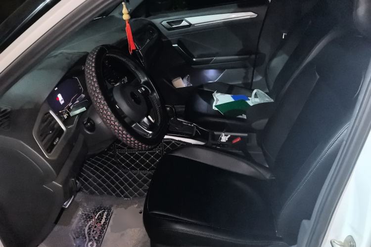 Used Volkswagen T-ROC 2021 280TSI DSG Two-Wheel Drive R-Line Pro Connected Version
