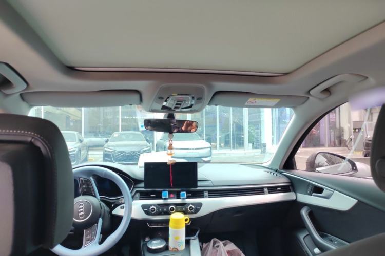 Used Audi A4L 2020 40 TFSI Fashionable and Elegant Model
