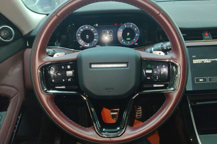 Used Land Rover Range Evoque 2024 Aurora L 249 PS Prestige Light-Chasing Edition
