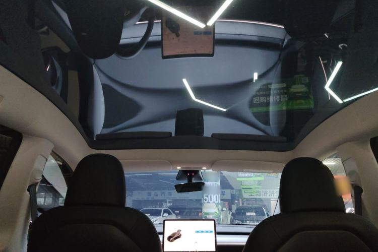 Used Tesla Model Y 2023 Long-Range All-Wheel-Drive Version
