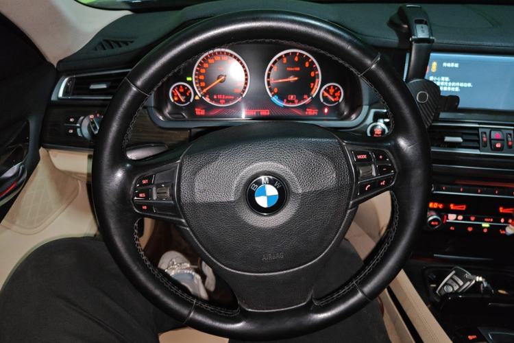 Used BMW 7 Series 2009 740Li Leading Model Steering Wheel