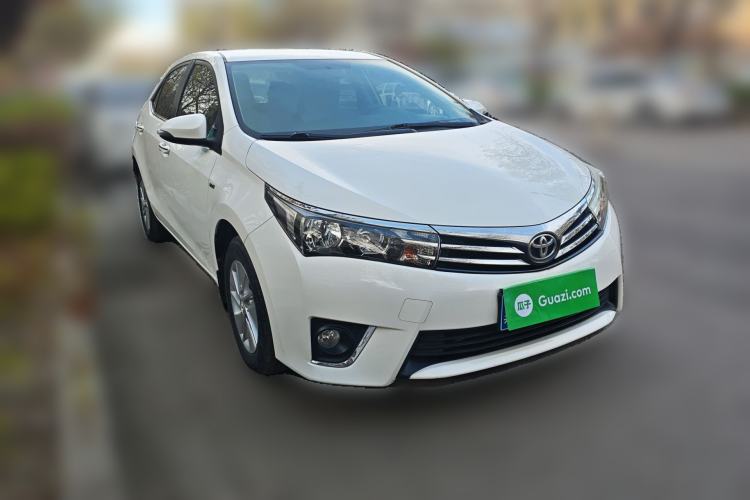 Used Toyota Corolla 2014 1.6L CVT GL Front Right 45 Deg