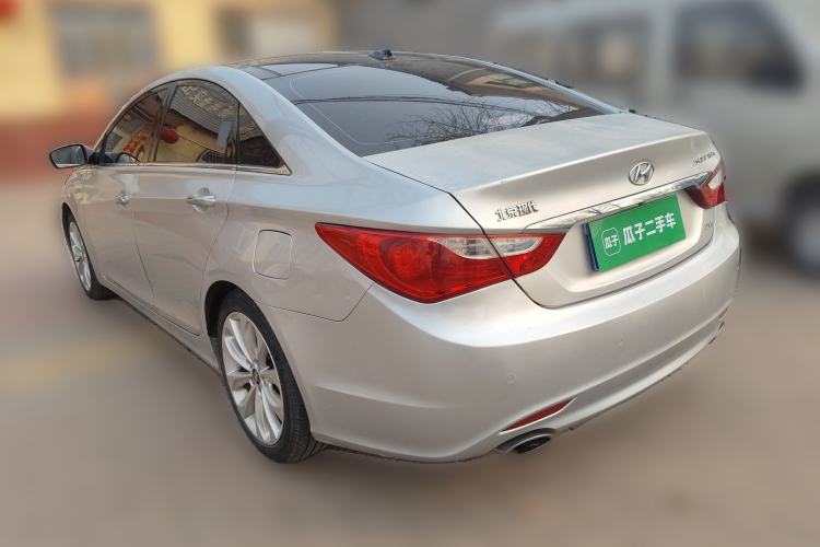 Used Hyundai Sonata 2011 2.4L Automatic Top-Tier Version

