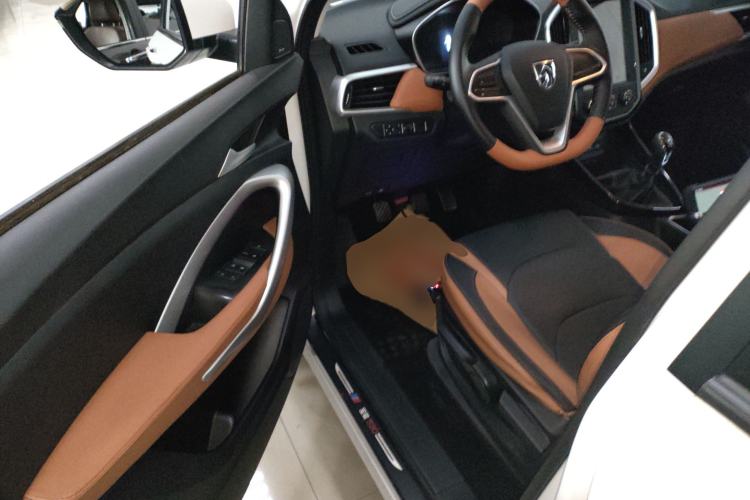 Used Baojun 530 2021 Global Car Anniversary Edition 1.5T Manual Comfort Model 5 Seats