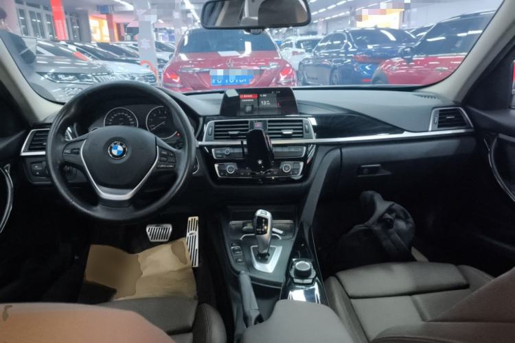 Used BMW 3 Series 2018 320Li Fashion Model
