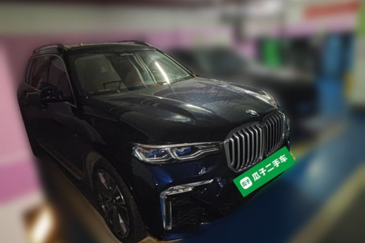 Used BMW X7 2022 xDrive40i Executive M Sport Package Front Right 45 Deg