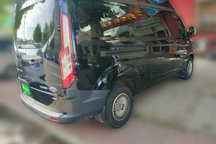 Used Ford Transit 2019 2.0T Diesel Multi-Purpose Commercial Vehicle Mid-Drive Mid-Roof 6-Seater China VI Standard