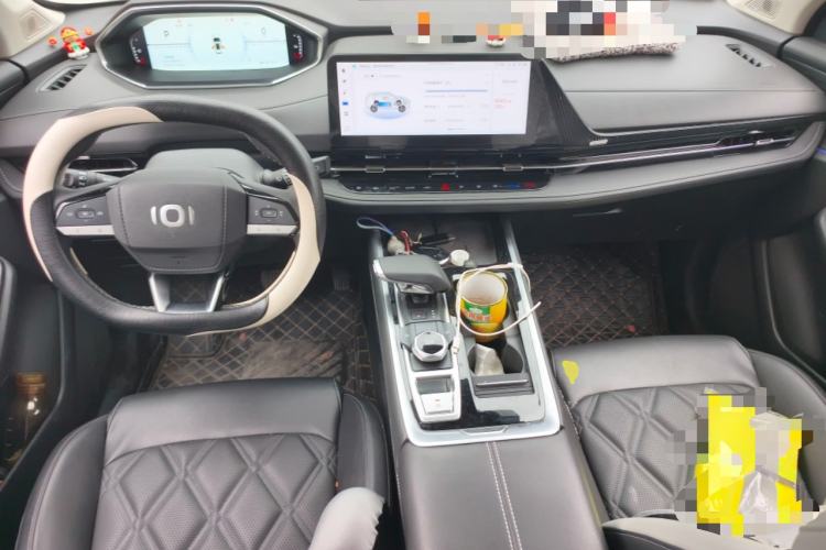 Used CHANGAN NEVO Q05 2024 Truly Delicious Version 125cc Superior Design CATL Center Console