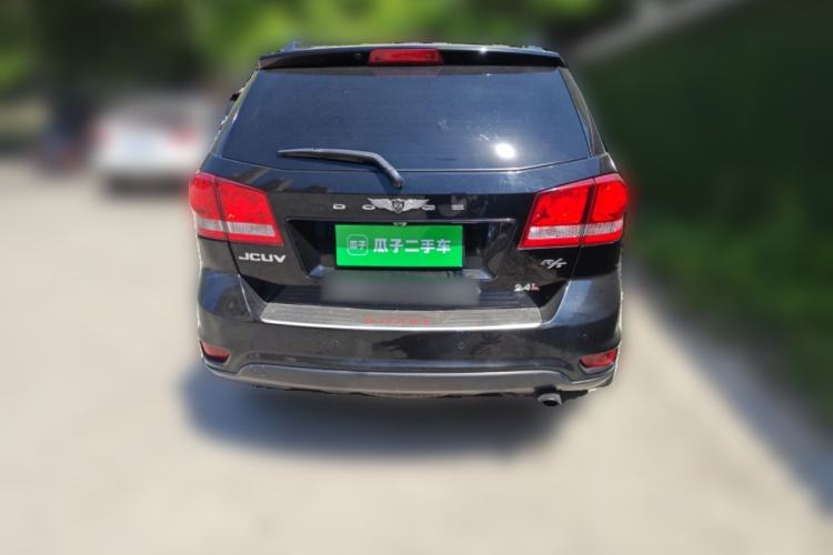 Used Dodge Journey 2013 2.4L Two-Wheel Drive Luxury Version Rear