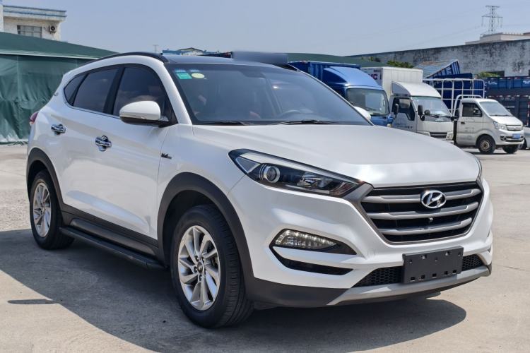 Used Hyundai Tucson 2018 1.6T Dual-Clutch Two-Wheel Drive 15th Anniversary Special Edition
