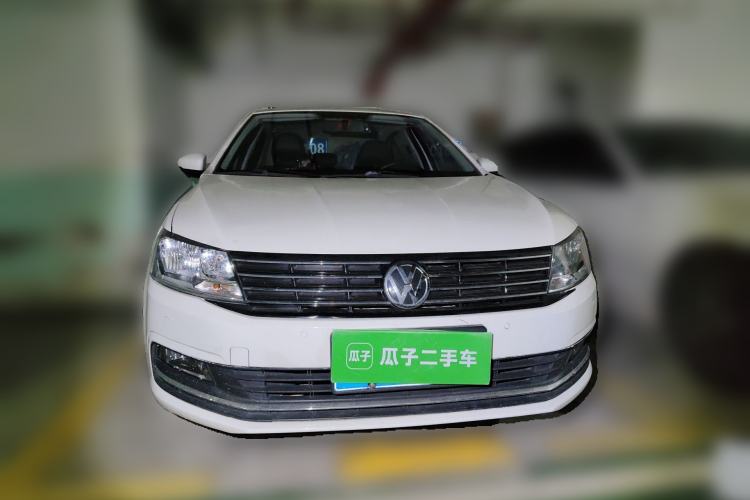 Used Volkswagen Lavida 2017 1.6L Automatic Comfort Edition
